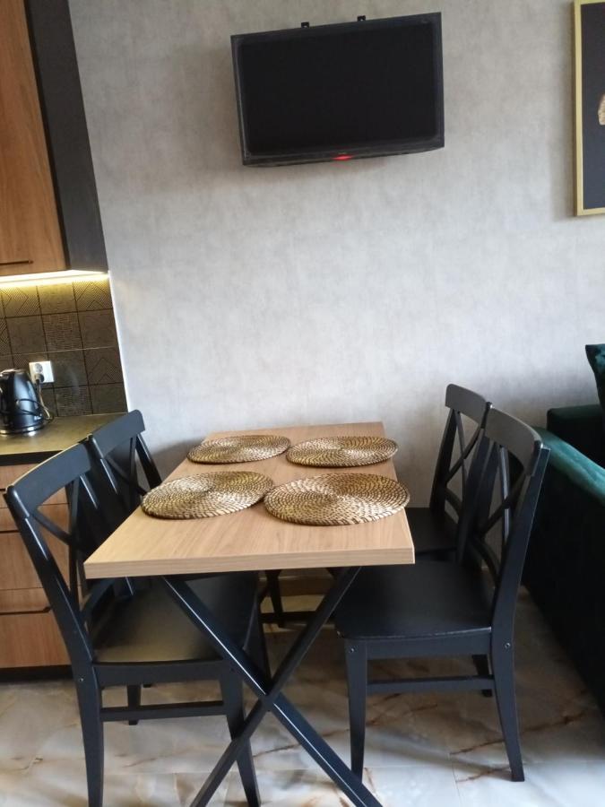 Green Apartament W Centrum 华沙 外观 照片